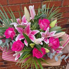 Pink lily and rose 