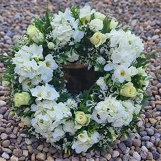 Luxury White Wreath